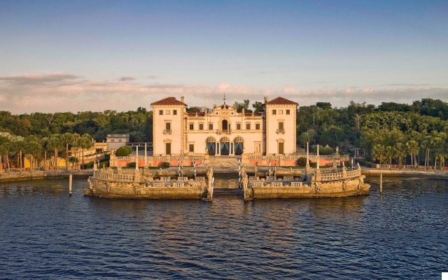 Vizcaya Museum and Gardens: A Palace in the Tropics